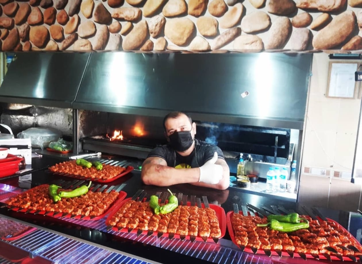 Kardenya Kokoreç Yusuf Usta